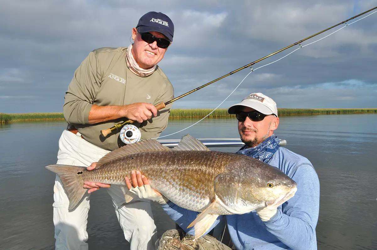 Really big redfish like this one, as well as tarpon, jacks and most offshore critters, are best fought by letting the reel do the work. Here's how via Florida Sportsman Magazine: bit.ly/3TZDUQq

#FindYourAdventure #fishing #fish #flyfishing #reel #redfish #tarpon