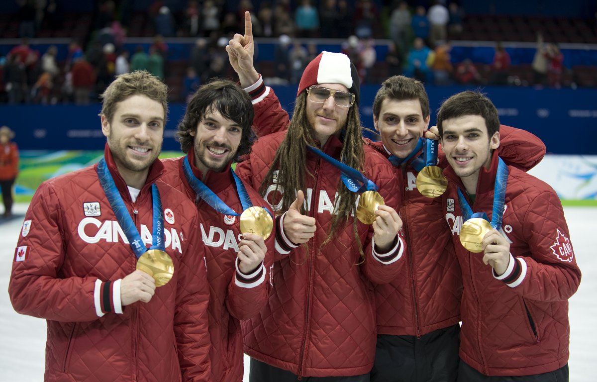 On #NationalSiblingDay we’re celebrating the dynamic duo of speedskaters: Charles and Francois Hamelin! ⛸️⚡ These short track legends have competed together, stood on podiums together, and even won an Olympic gold medal together.🥇 📸 1/2: Canadian Press 📸 3: Jeff Bough