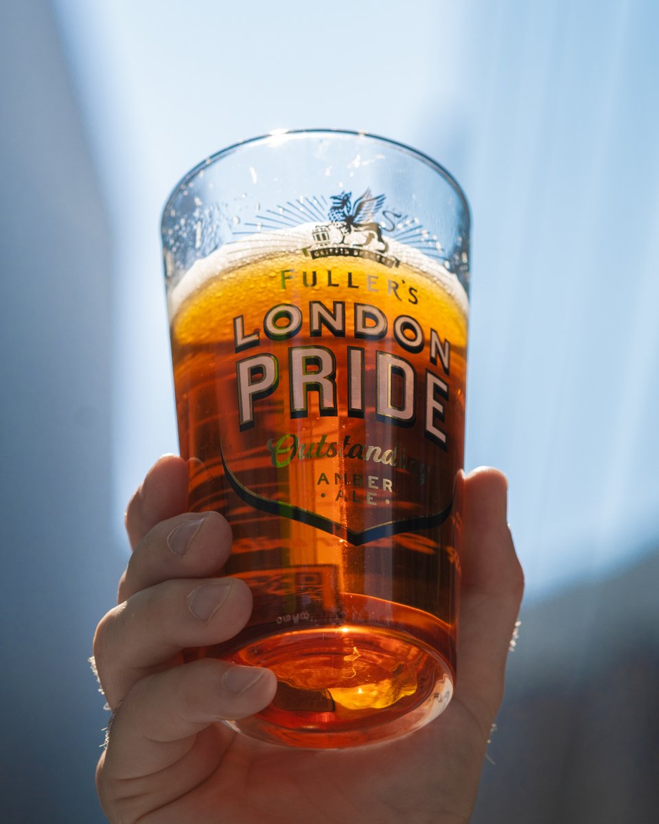 🍻 SUPPORT WITH PRIDE ALE TRAIL 🍻 Featuring 46 @Nicholsonspubs along the @LondonMarathon route where you can win some fantastic PRIZES. Show your medal at the bar to get a FREE PINT of Pride. Get the Cask Finder app to take part. 🔗 cask-marque.co.uk/cask-finder #SupportWithPride