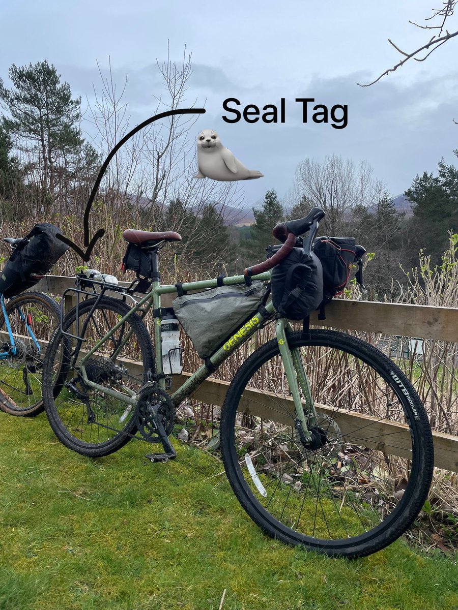 Day 2 and another 100km further north with the @_SMRU_ crew. Keep following us via seal tag smru.st-andrews.ac.uk/protected/socs… and donations are still much appreciated justgiving.com/crowdfunding/S…