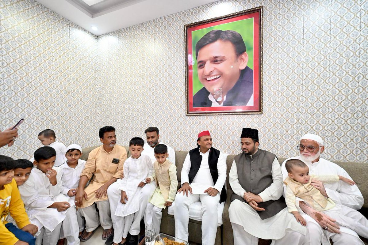 Akhilesh Yadav (@yadavakhilesh) on Twitter photo 2024-04-10 18:03:07