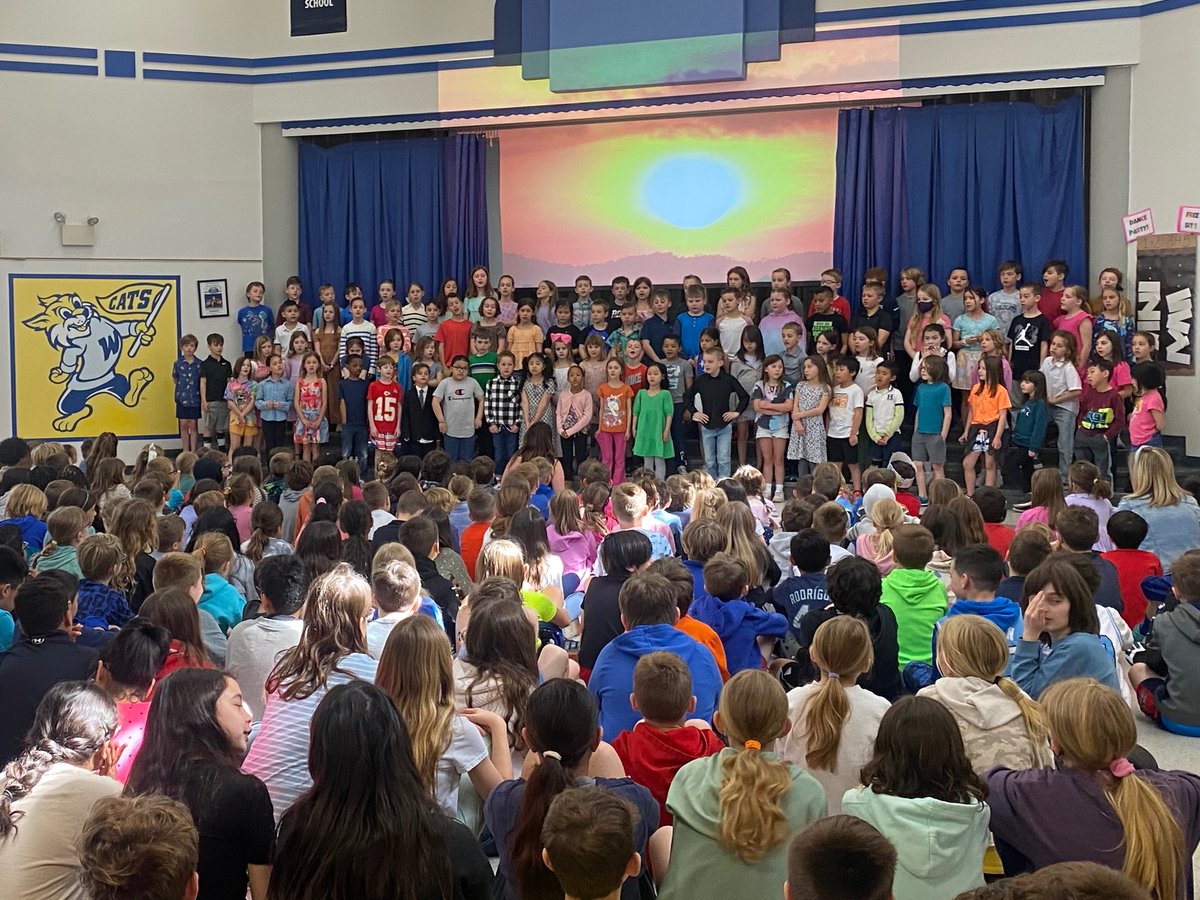 What a show! 🎶

We loved watching our 2nd grade friend's music performance today! <a href="/cziemann1/">Camille Ziemann</a> <a href="/WindsorWildcats/">WindsorWildcats</a>