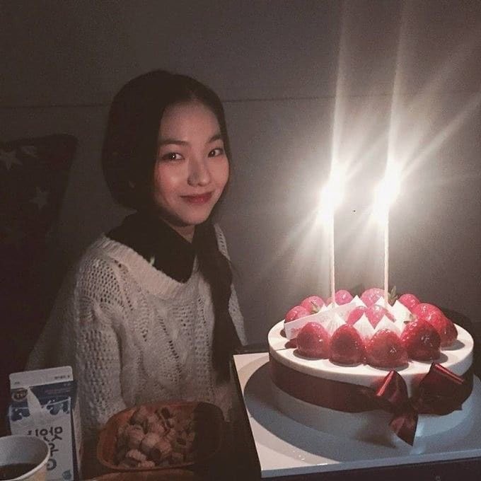 ahyeof's tweet image. As I celebrate my 4th birthday as a member of aespa, my heart is overflowing with joy and gratitude. Today, I was greeted with a heartwarming surprise that filled me with immense happiness. 🩷