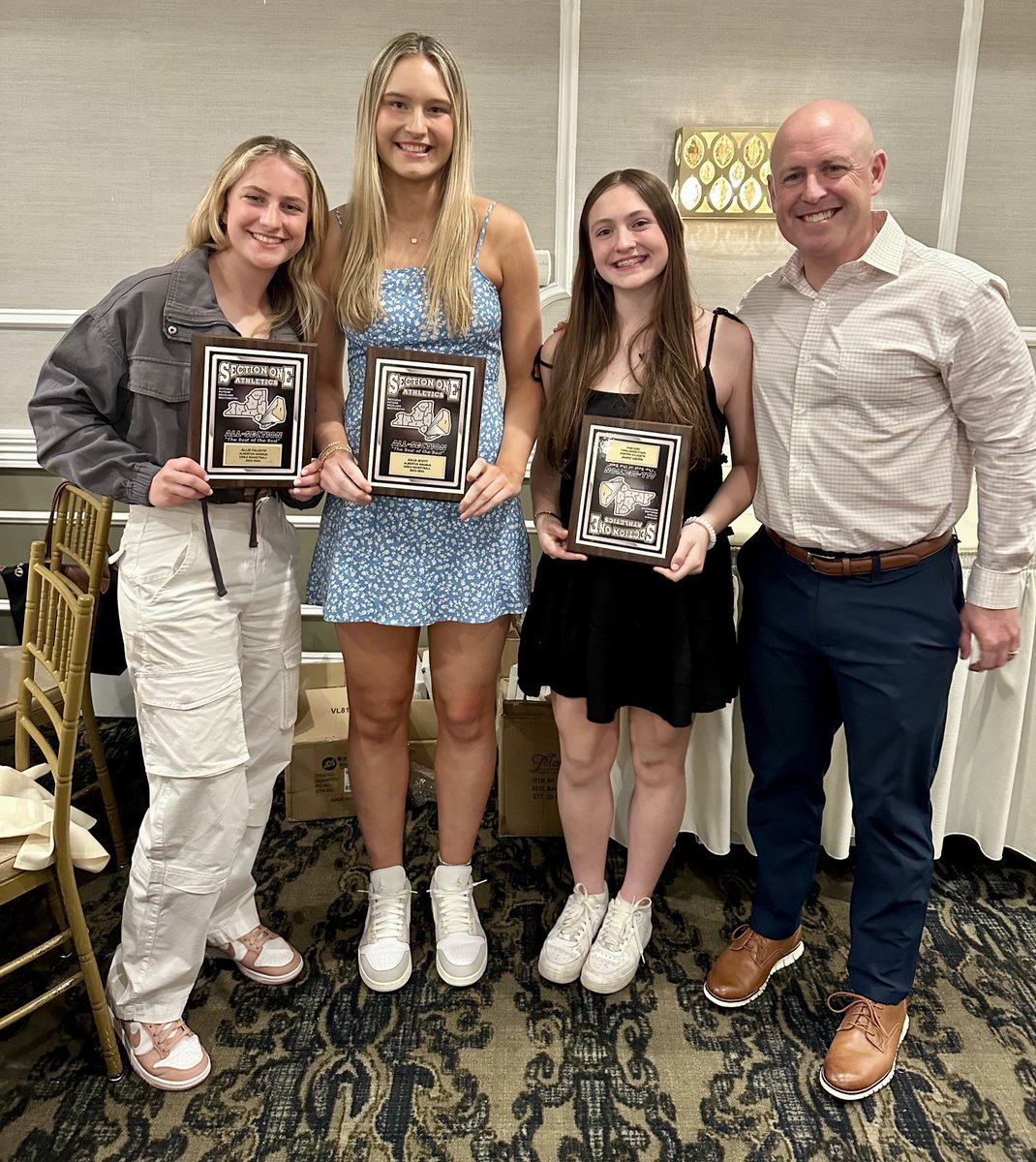 Congratulations to our 3 All Section players! So proud! ⁦@maddy_zuppe⁩ ⁦@alliefalesto⁩ ⁦@juliascott2026⁩ ⁦@AMHSFalcons⁩