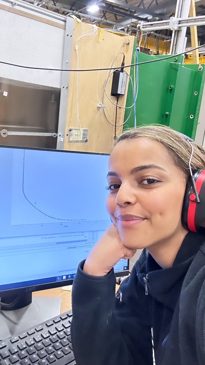 A quick selfie part way through my (most probably) last PhD experiment. I had to show off my boundary layer! #WomenInSTEM #aerodynamics #blackwomeninstem #engineering