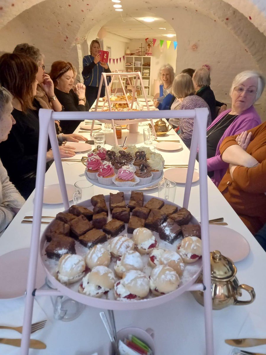 Soms zijn er mooie verrassingen in het bestaan van De Bres. 4 April was zo’n dag! 
Lees hier verder: debreszwolle.nl/index.php/nieu…