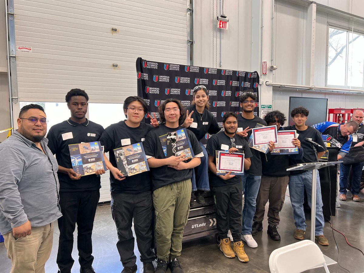 Congratulations to Mr. Sierra and his team for bringing home the Wins for @EdisonCTE at the @UTITweet #TopTechChallenge! Our Automotive Technology program continues to produce quality technicians who are ready to become leaders in the workforce! @skillsusa @skillsusanyc @tweetCTE