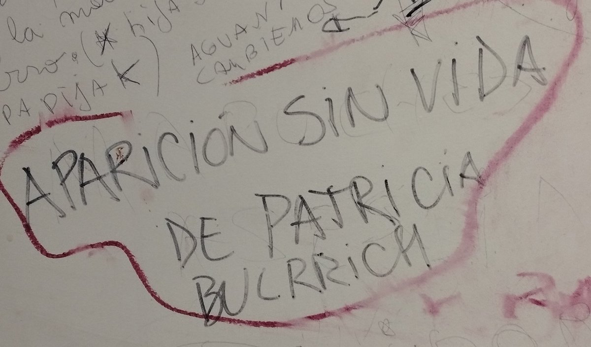 Amanda_Lorian's tweet image. Baño de hombres: glory hole
Baño de mujeres: