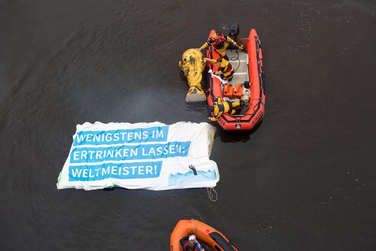 Europa und die EU - Weltmeister im Menschen sterben lassen... Während in Wien und anderen Städten heute Menschen auf der Straße waren, haben die Mitgliedstaaten der EU mit einem Ja zu #GEAS eine noch strengere Asylgesetzgebung beschlossen. Die Rechte fliehender Menschen /1