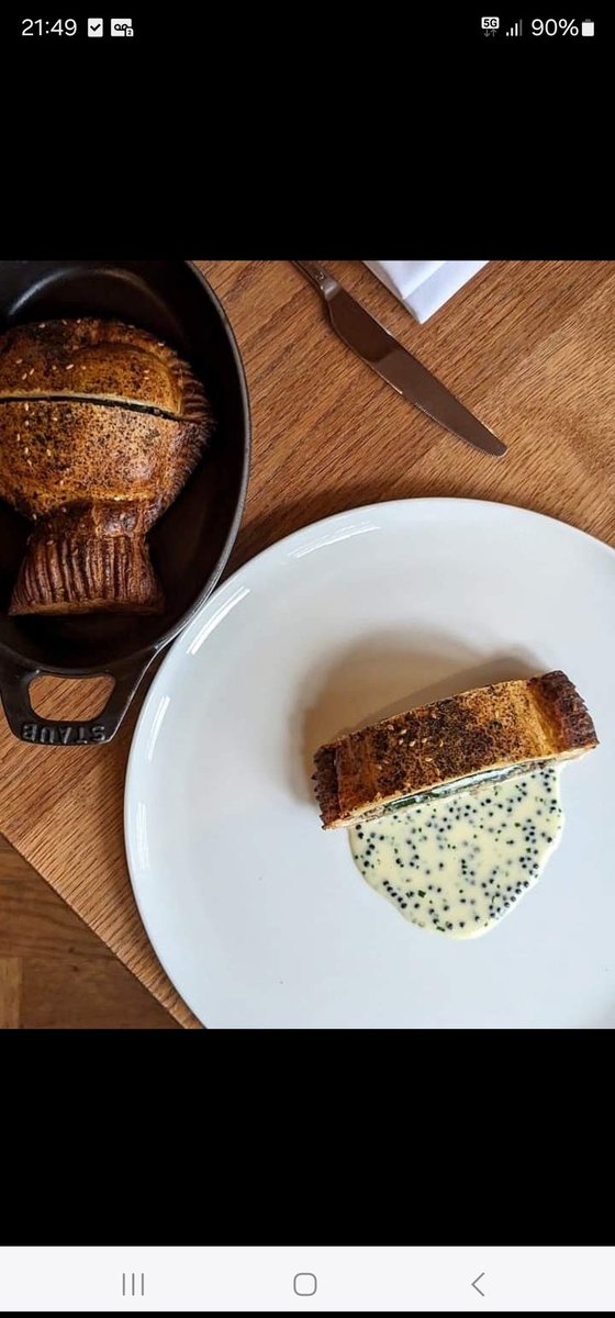You may have heard the news.... we are now open on Tuesdays for lunch & dinner. We'll be serving this stunning Turbot Wellington as well as Beef Wellington (two people for £50). Come and give it a try @thomaspontcanna