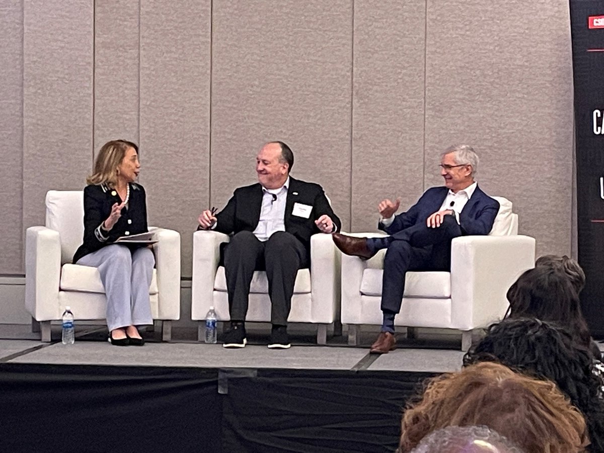 To kickoff the California State University #HillDay, APLU President Mark Becker was pleased to join @calstate Chancellor @CSUdrG & @AASCU President Charles Welch for a discussion on the state of play for higher education policy in Washington D.C.