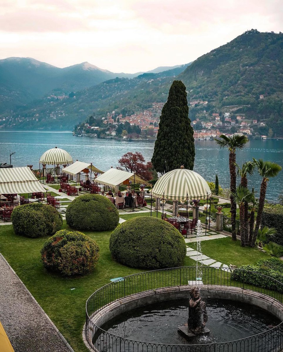 The dreamiest way to enjoy the Dolce Vita on Lake Como! @SamMcClendon shows how to embrace your Italian era on this iconic lake at Passalacqua. 

#ThePreferredLife #PlaceofWonder #LaDolceVita #Italy #ItalianEscape #LakeComo #Passalacqua