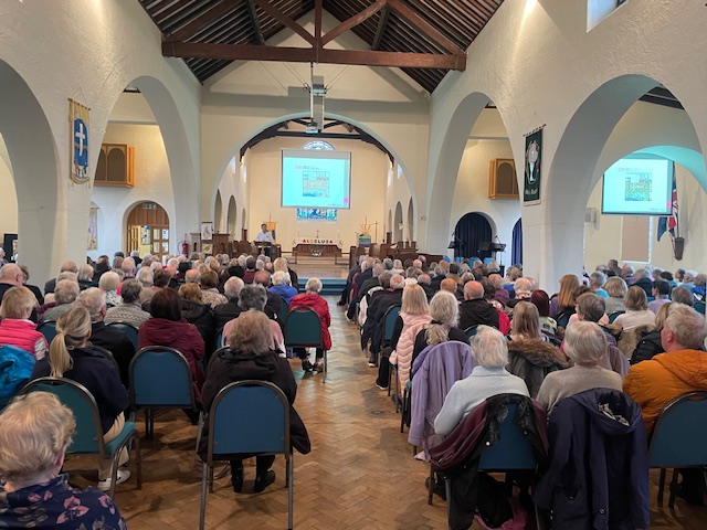 keithmitch12's tweet photo. Fantastic talk from Professor Rob Middleton on how to avoid hip surgery with amazing insights into prevention. A record 274 people attended. If you missed the talk it will be on @UHD_NHS web site soon. #teamUHD https://t.co/yIdghEccMm