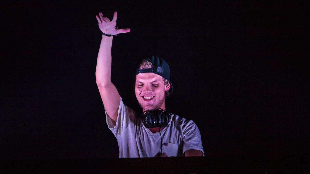 . @Avicii's iconic single 'Levels' is getting a limited edition merch drop soon! ◢ ◤ ⁠ Read more: edmhousenetwork.com/limited-editio…