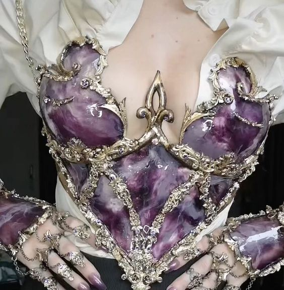 Porcelain corsets by Joyce Spakman