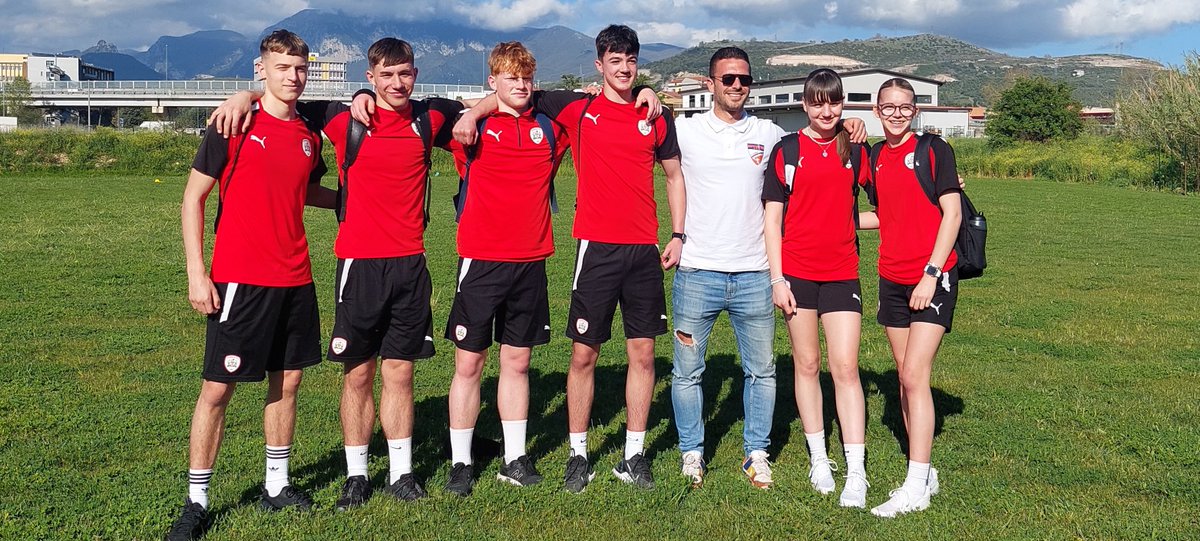 EDUCATION | ITALY TRIP 🇮🇹 Twelve of our Education Students are currently in Italy thanks to funding from @TuringScheme_UK barnsleyfccommunity.co.uk/uncategorised/…