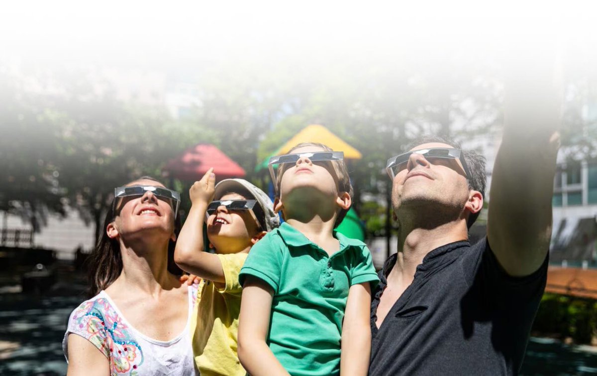 ElDia_do's tweet photo. #VidaYEstilo Eclipse total de sol es raro en zonas habitadas https://t.co/GIK2tF8sMy #eclipse #eclipsetotaldeSol #zonashabitadas https://t.co/iqV6fwNPpY