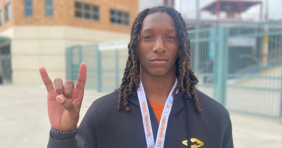NEW — Top 2025 DB target Kade Phillips knows he's a priority in Austin The 6’2, 170-pound four-star and Missouri City (Texas) FB Hightower product recaps Texas visit, upcoming plans. STORY: on3.com/teams/texas-lo… (On3+) #HookEm @InsideTexas @On3Recruits Join IT+PLUS for