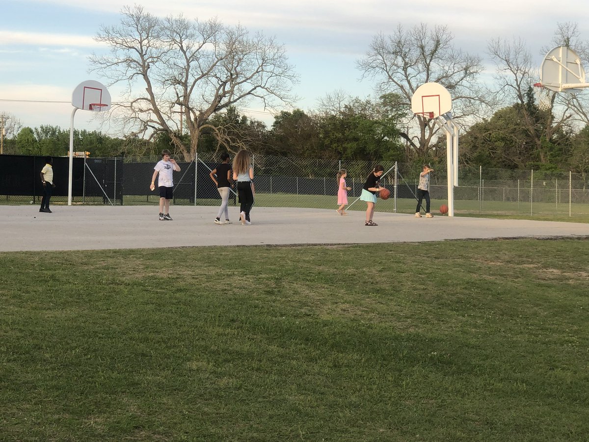 Friday night, TAFE hosted a parents night out at Kissam. We were joined by 83 students, ranging in age from pre-k to 6th grade. Each student thoroughly enjoyed playing with their friends throughout the event.
