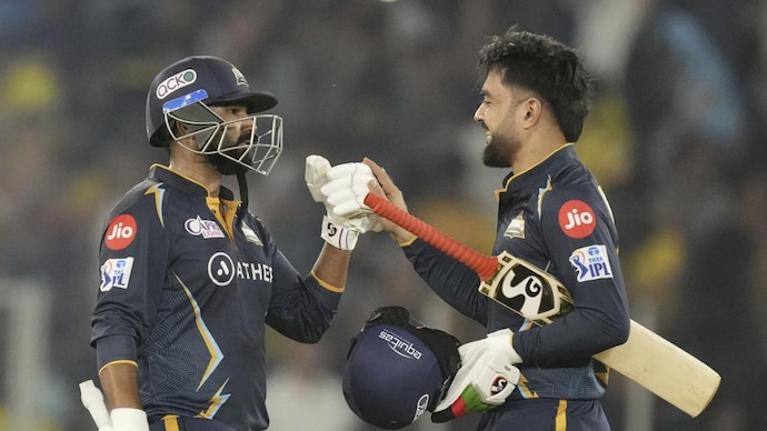 _Mitwa_'s tweet photo. OG finishers are back ! 💥💫

#IPL2024 
#GTvsRR https://t.co/eB9gXY8DWm