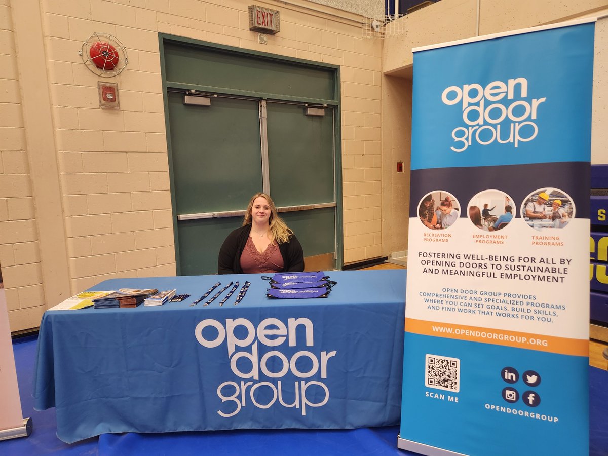 Thank you for joining us at the 9th Annual Secwepemc Youth Job & Career Fair held at SAS Sullivan High School in Salmon Arm yesterday!

#SalmonArm #OpenDoorGroup #jobfair #youth #careers