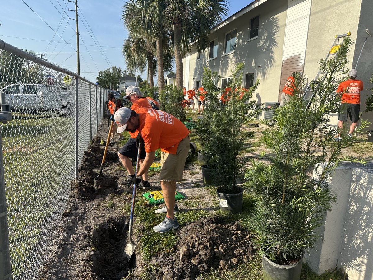 Serving those who served us all 🇺🇸 Shoutout to #TeamDepot project sponsors @CornerstoneBB_ @CTSRapidSet @FiberonDecking @GAFRoofing @JDIrvingLimited @LPCorp @MasoniteDoors @OldcastleAPG @OrePacProducts @QUIKRETE @Sika @StimsonLumber Tricam Industries @UFPInc @USGCorp @YellaWood