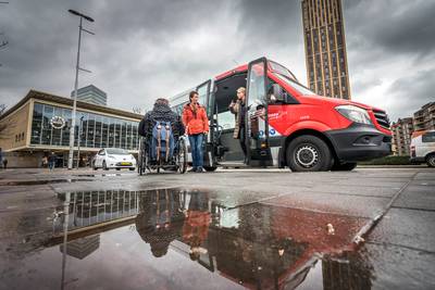 Verwarring over aankondiging ov-taxi Bravoflex: sprak gedeputeerde voor zijn beurt of is wethouder vergeetachtig? dlvr.it/T5L0GD