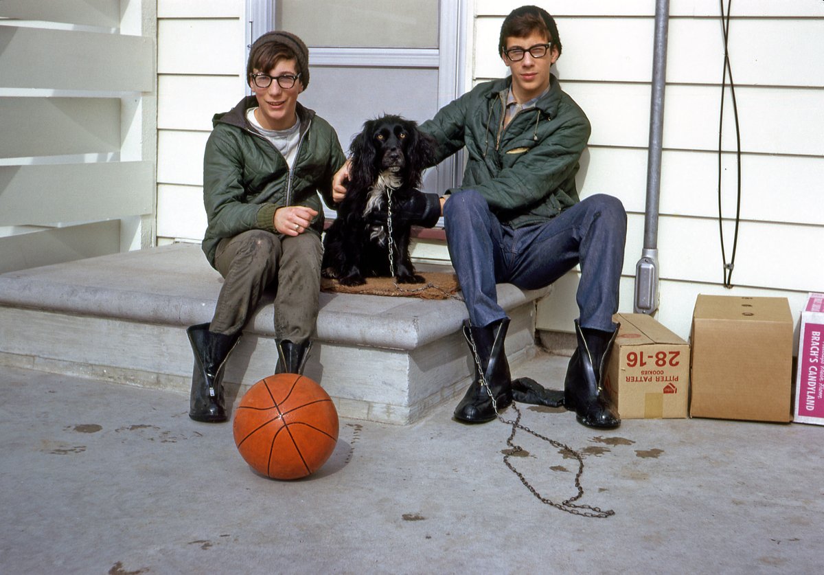 CurseOfOak's tweet image. Then and now

Happy National Siblings Day!