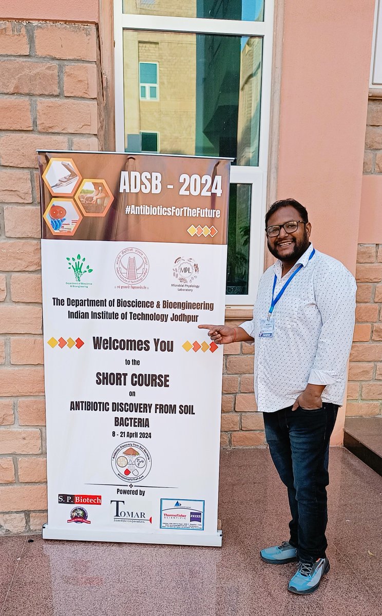 #Day1 #ADSB2024 with @bacteriophile and @smanoharan_naan. Let's unlock the secrets of soil bacteria and discover novel antibiotics together! @bsbe_iitj @iitjodhpur @ContamClub @ASMicrobiology @TinyEarthNet @CURajasthan