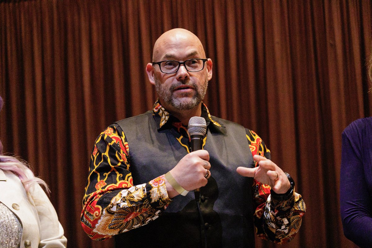 ericgouldbear's tweet image. Webb Pickersgill (Director of Episode 106 “Trust”) at the Apple TV premiere of #BelongingTheSeries 

📸: Matt Stasi