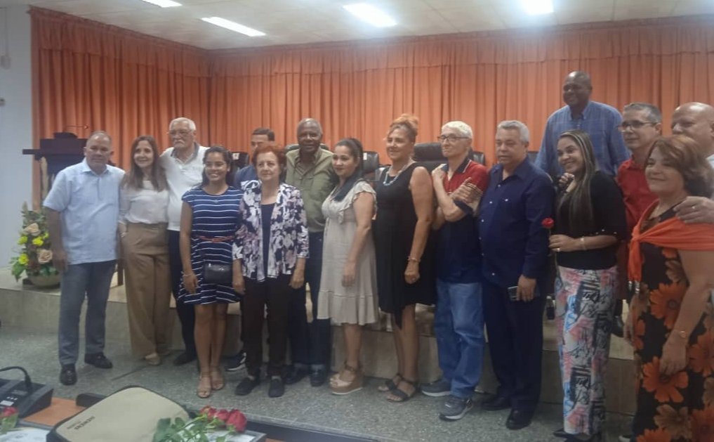 Entregado hoy el Premio Periodístico #1Mayo con un crecimiento cuantitativo y cualitativo de los trabajos presentados. Nuestro agradecimiento al Jurado por su alta profesionalidad. #Cuba🇨🇺 #PorCubaJuntosCreamos #GenteQueSuma