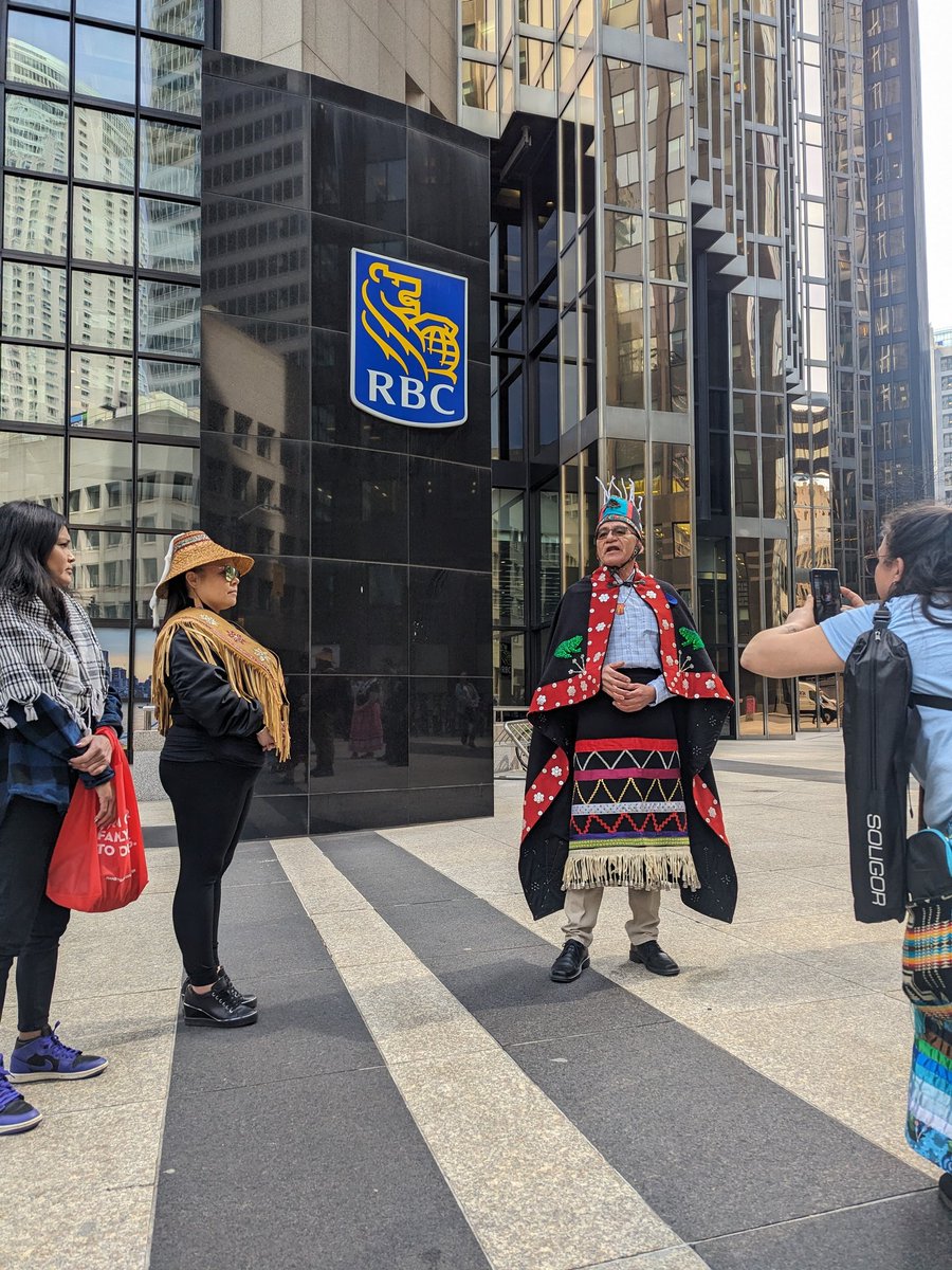 Hereditary Chief Na'moks warms up @RBC's annual shareholder meeting happening tomorrow with a stop at the global Fossil bank's headquarters. On the way to the @OilGasCanada conference. #cdnpoli #ESG