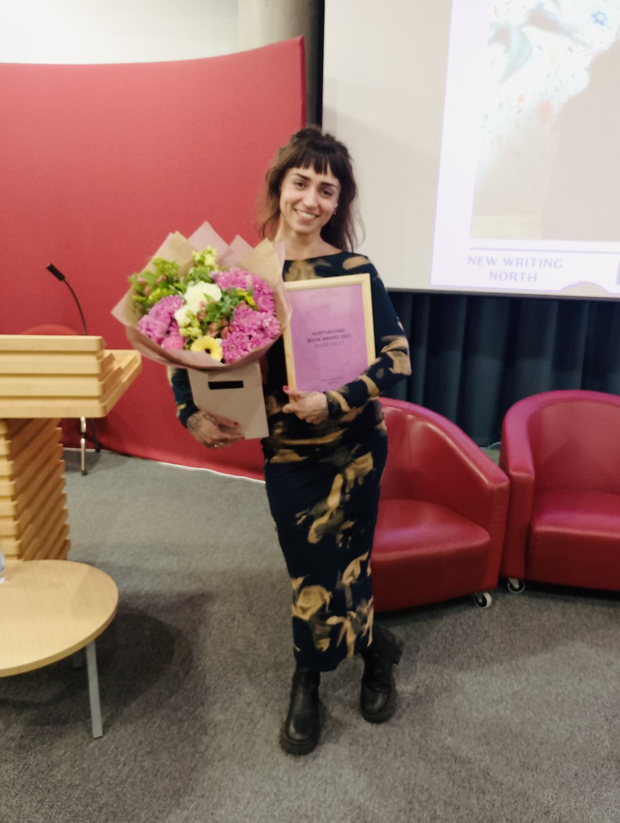 @SarabandBooks @UniOfYork @Mayamnc @AdamJFarrer @smw_writing Congratulations to Rozie 💐