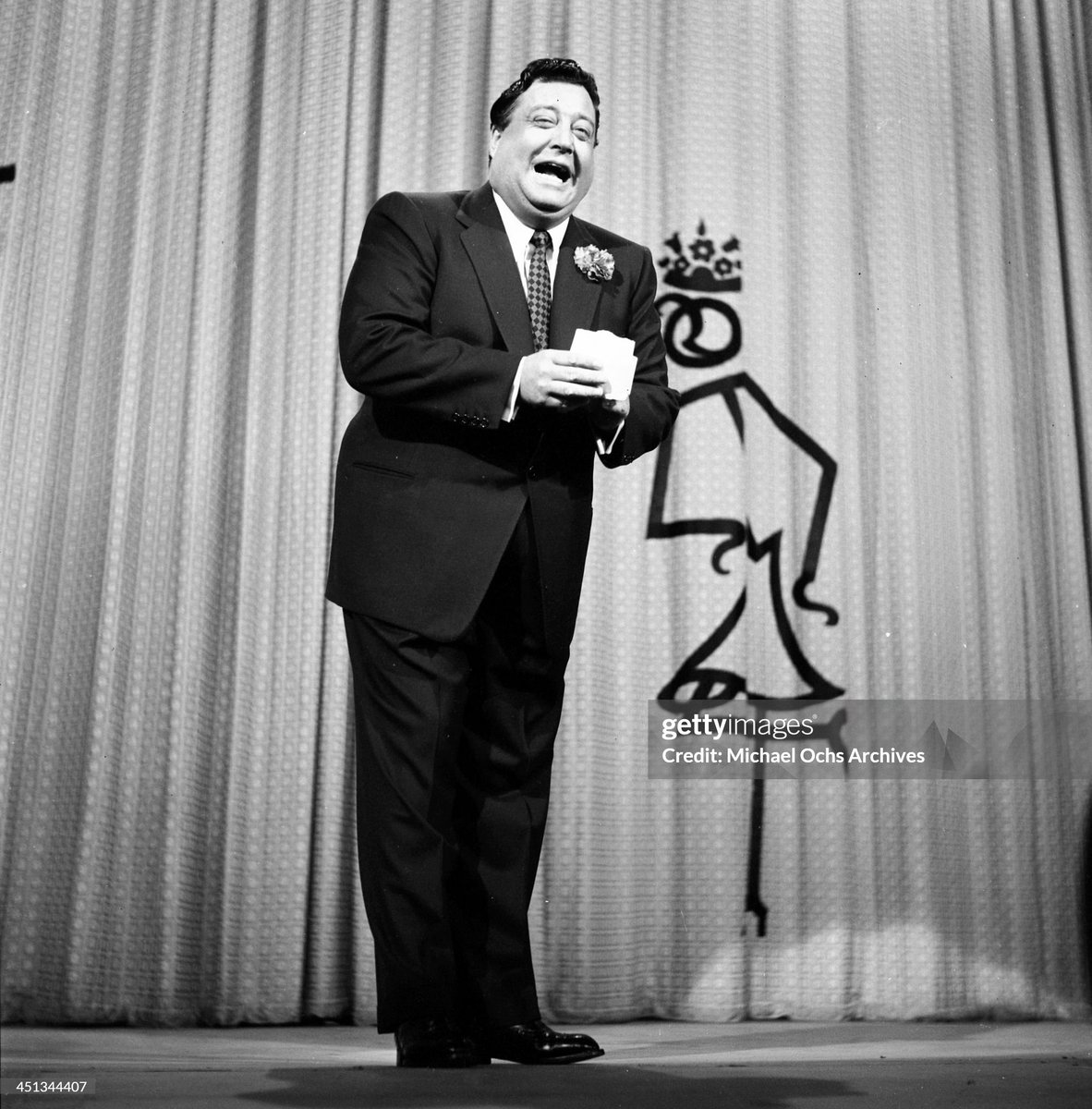 It's a mistake to think that wearing slim-fit clothes makes you look slimmer. Or that everyone has to conform to some trend. A better approach is to dress for your body type. Look at the relationship between Jackie Gleason's jacket and pants.