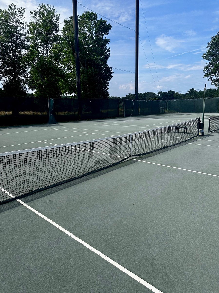 Our Har-Tru courts are truly a beauty! Tennis season kicking off very soon. Looking forward to seeing everyone on the courts. #metropoliscctennis #metropoliscc #hartru