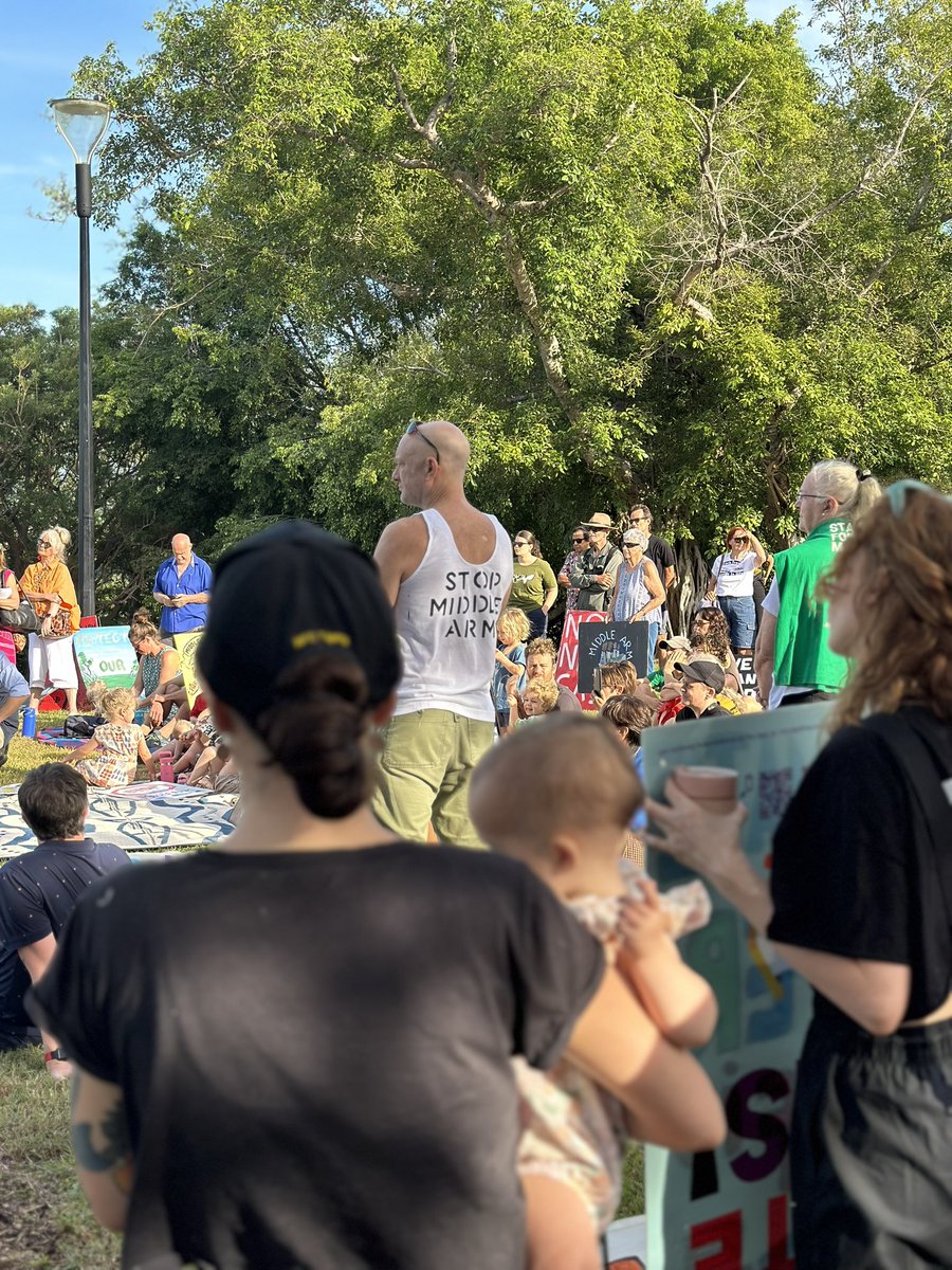 I’m up here on Larrakia Country attending the Senate Hearings into #MiddleArm. Huge turnout this morning for day 2 of the Hearing. You can listen in here. NTG currently before the Committee. aph.gov.au/News_and_Event…{26DCAD6A-664A-4E6A-A3B6-8542F587D25E}