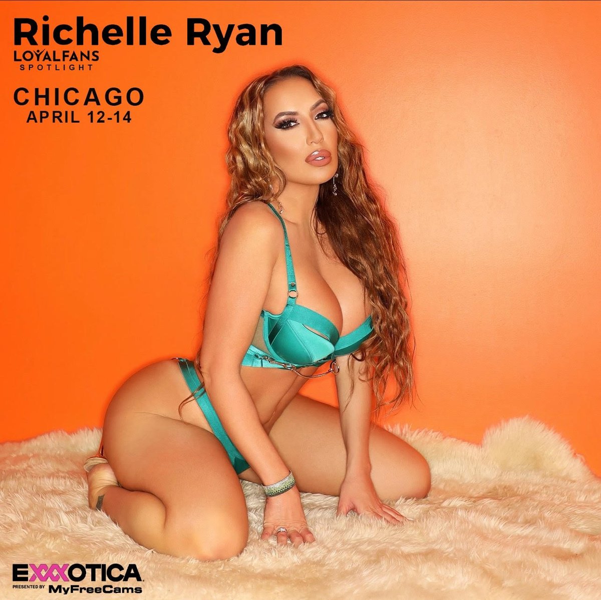 I'll be attending the Chicago @EXXXOTICA signing at the @realloyalfans SPOTLIGHT booth April 12-14 Signing Times: Friday- 6pm-11pm Saturday: 3pm-10pm Sunday: 1pm-6pm