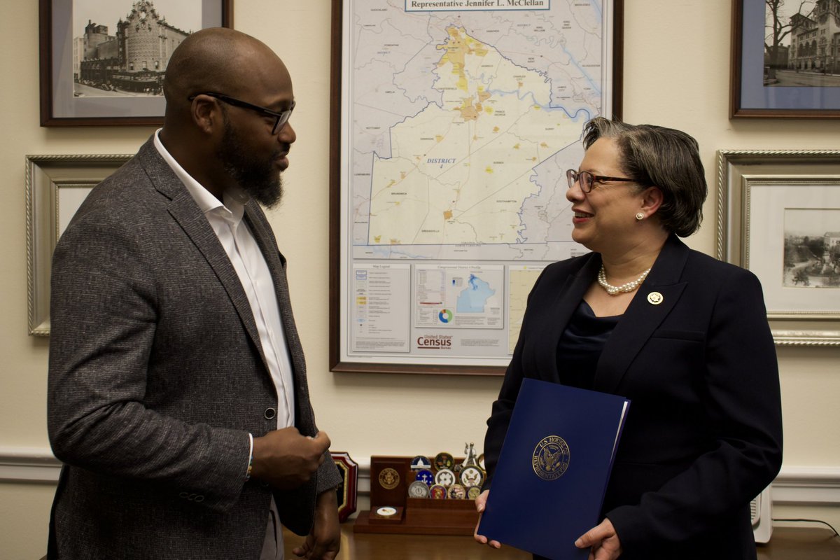 It was an honor to meet Mr. Dontae Davis, who was nominated as the Air Force 363rd Intelligence, Surveillance, and Reconnaissance Wing Civilian Category III of the Year!  Congratulations Dontae!