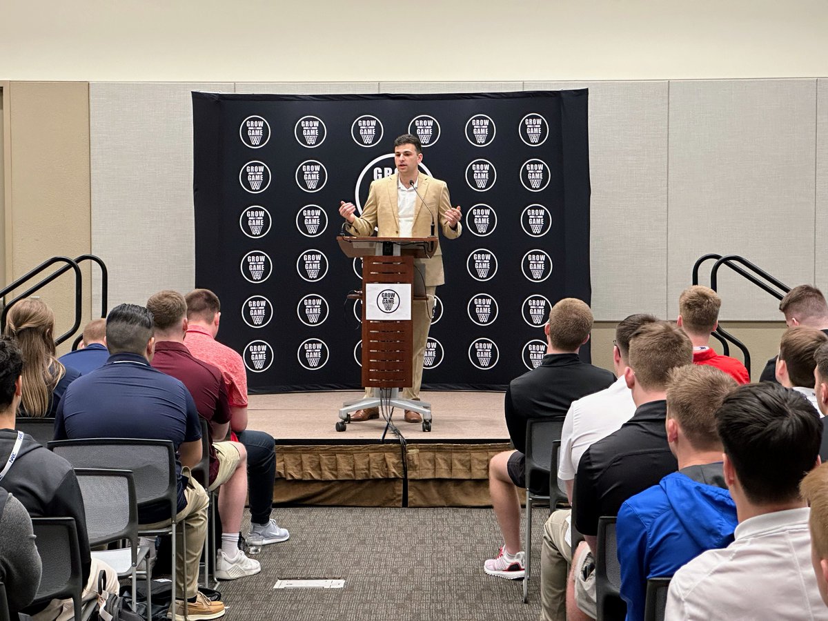 Thank you to everyone who attended Grow the Game's third annual convention in partnership with the @NABC1927 last weekend in Phoenix! Special thanks to @CoachDKerns for sharing his knowledge and experience with us!