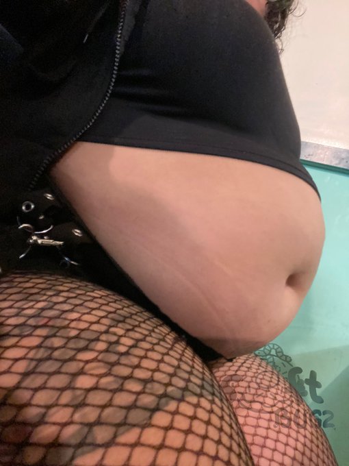 It's been a while since I've done one of these, but here's a morph I did of @softbugz https://t.co/a