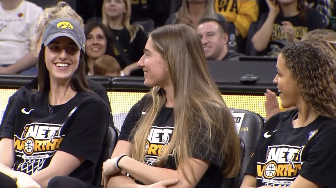 These 3 🥹🥰💛

#Hawkeyes