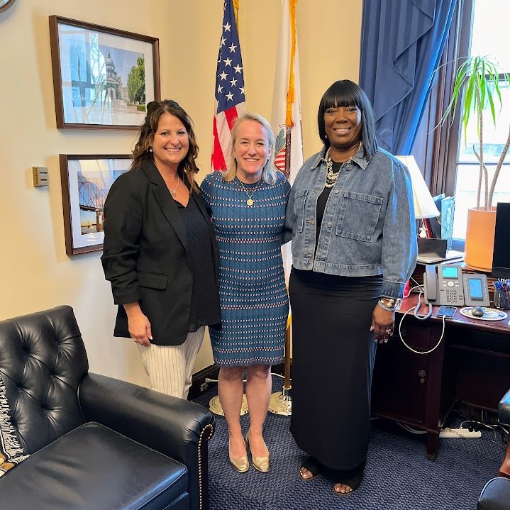 My team and I had a great meeting with the @SHAuthority this afternoon to talk about ensuring equitable access to safe and affordable housing for every family. Proud to collaborate with you all and uplift our community! 🏡