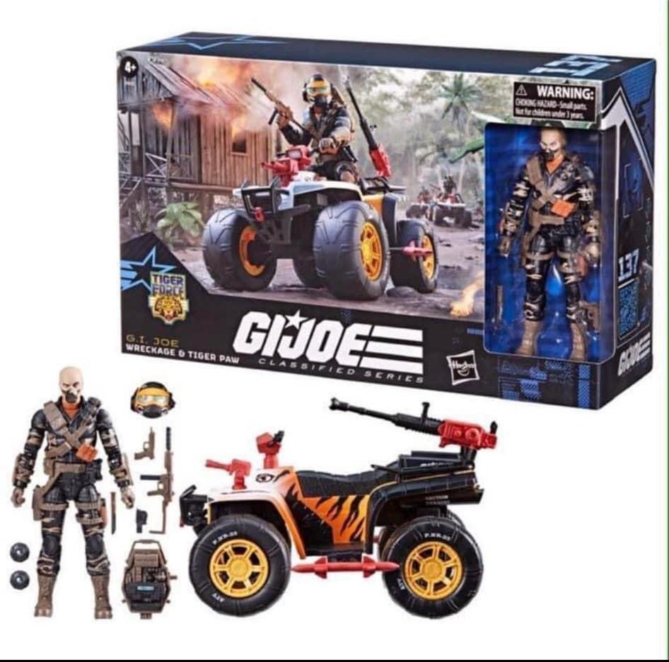 Well well well, what do we have here? That is a quick turn around on a repaint. We all knew a #TigerForce version of the Ferret would come eventually. What do you think about the inclusion of Wreckage? 

#gijoe #gijoeclassified #hasbro #actionfigures