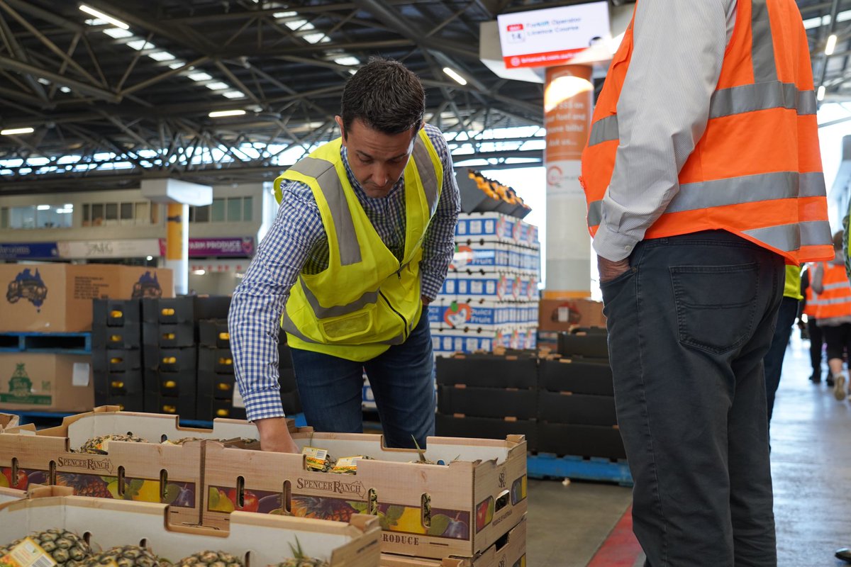 Generations of growers from across Queensland come together at the Brisbane Markets and I got to meet some of them on a busy Thursday morning at Rocklea. These are family businesses, they work hard every day and we’ll always have their back.