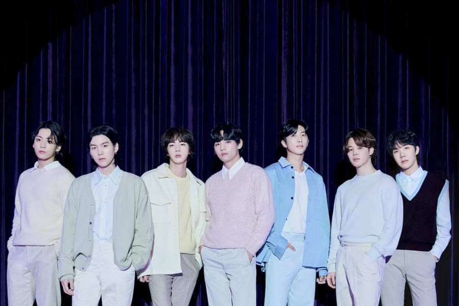 [CHART] O BTS (@BTS_twt) ultrapassou 900 dias consecutivos no gráfico de Artistas Globais do Spotify, atualmente em 49º lugar! O grupo tornou-se o primeiro ato coreano a permanecer por tanto dias consecutivos no gráfico, até agora! Estamos muito orgulhosos! Merecido demais! 🥺