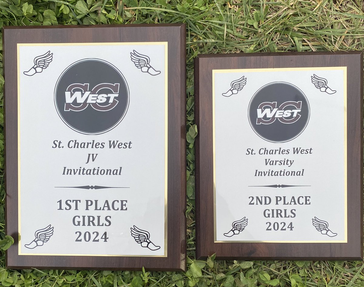 Great work tonight from the Varsity and JV ladies at the SCW Invitational!🏆🏆