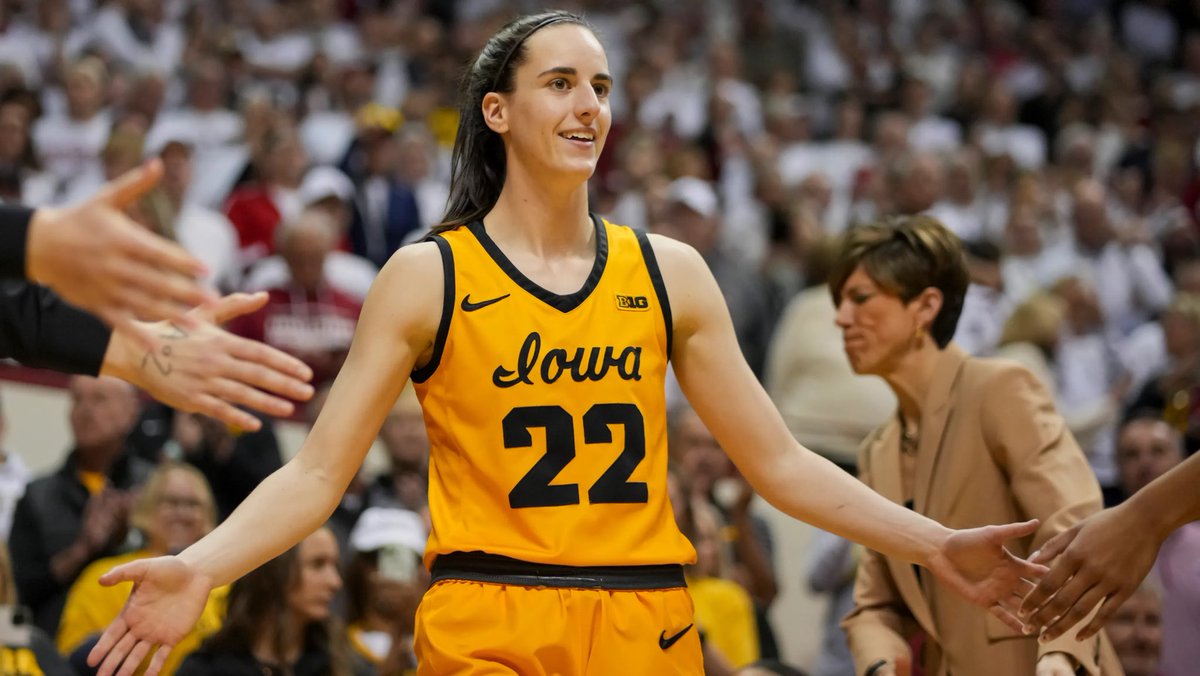 The Hawkeyes will retire #22

There will never be another🖤💛
