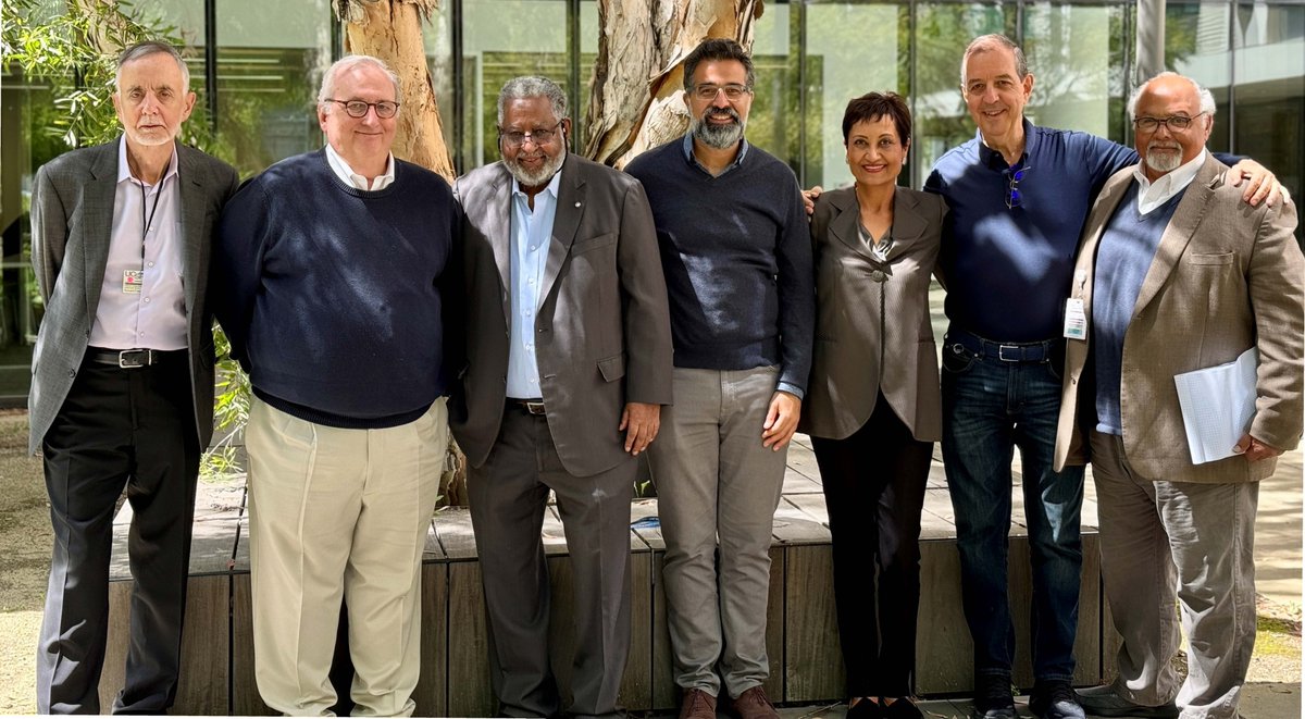 An impressive group of luminaries at our Meet the Director event today: Sir Richard Feachem, George Rutherford, Haile Debas, Payam Nahid, Neelam Feachem, Jaime Sepulveda and Eric Goosby. @UCSF @Rutherford_UCSF @DrEricGoosby