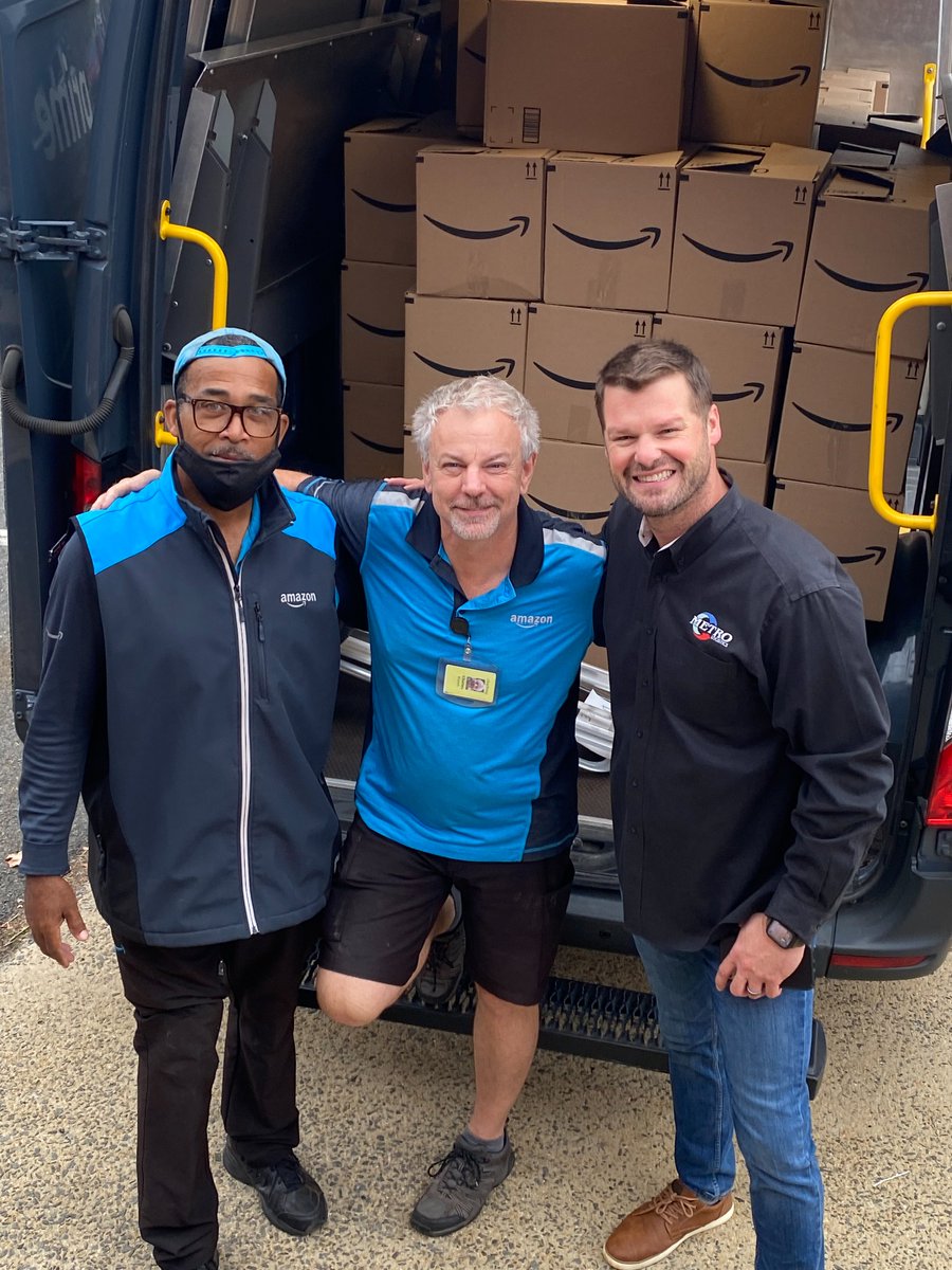 LEF4LCPS's tweet image. We are thrilled that LEF’s partnership with @amazonwebservices is in the spotlight! 💡

AWS has been nominated for the Virginia School Board Honor Roll, for all of the ways they support @lcpsofficial, especially giving their time, talent and treasure.

#lef4lcps #awsincommunities