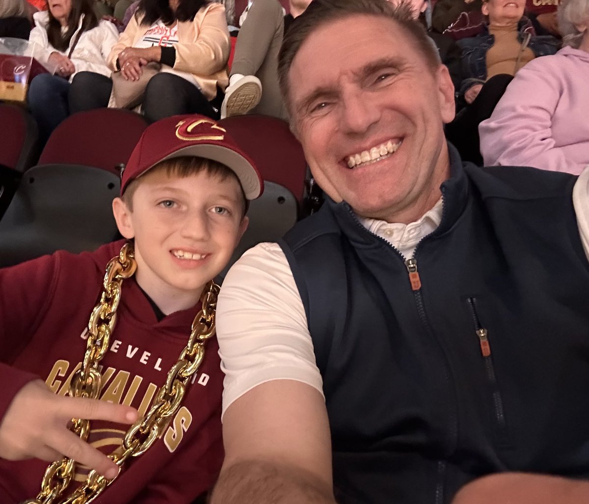 LegalEagleDan's tweet photo. #LetEmKnow GO CAVS! https://t.co/lQldevJnRW